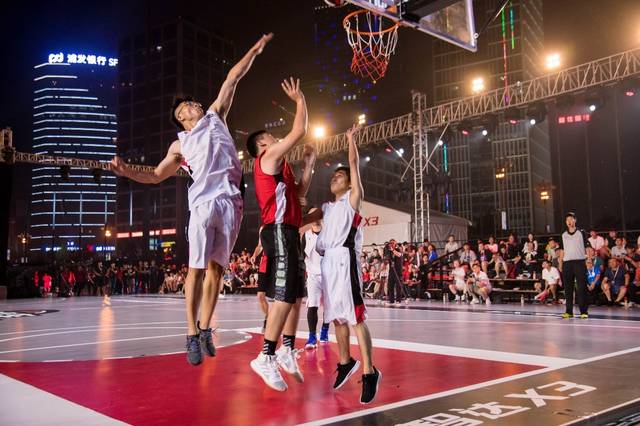 加了瑜伽与 加了瑜伽与