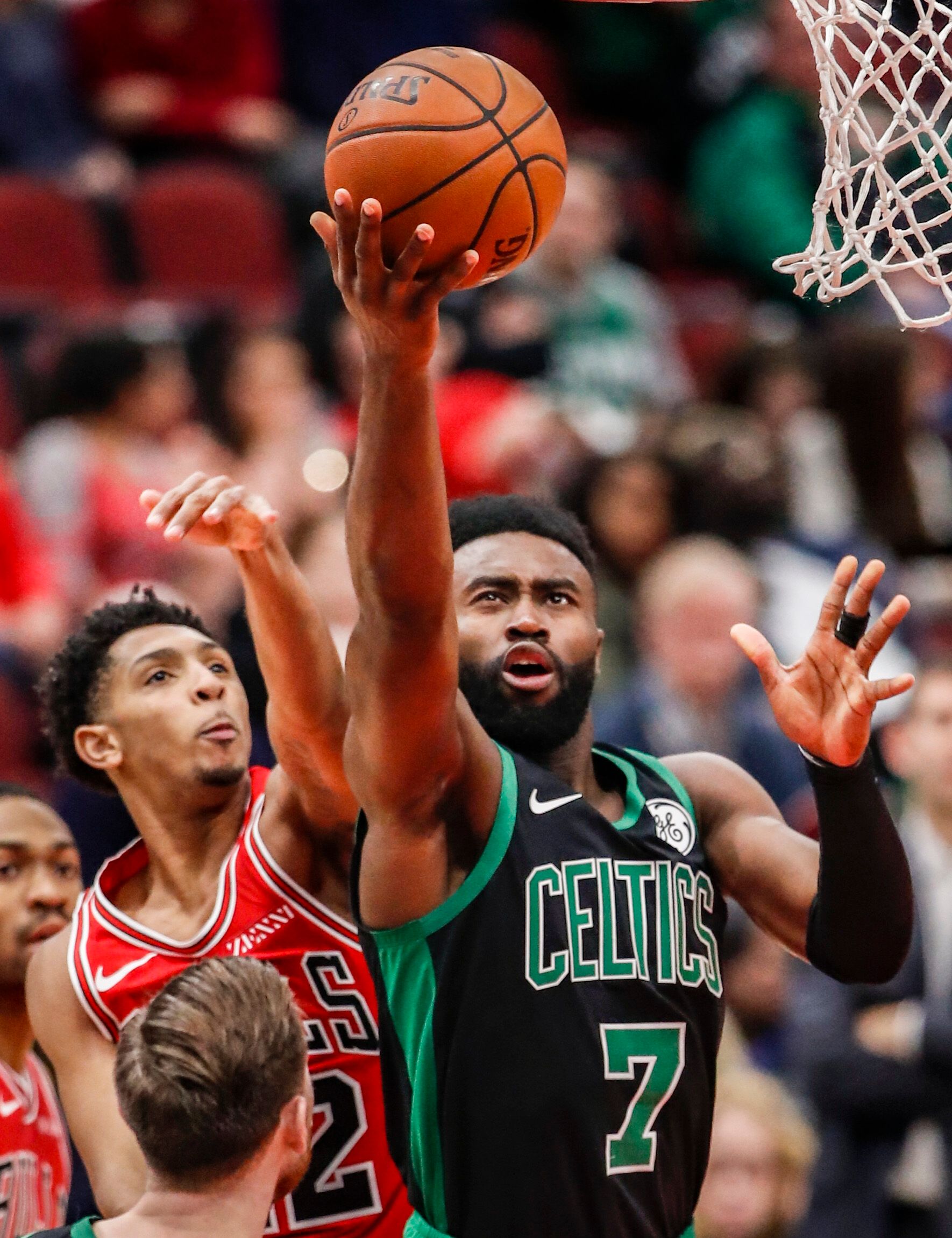 中表现出了 中表现出了